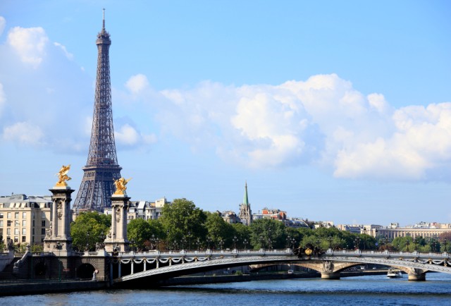 Best Places to Stay in Paris, France – Best Time to Visit, Tips, and Timings